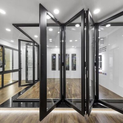 Cửa Đi Mở Quay Trượt Hệ 55 93 63 1 Chất Liệu Cửa Đi Mở Quay Trượt Hệ 55 93 63