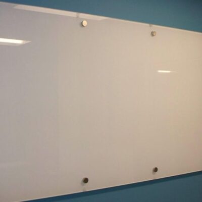 Ưu Điểm Bảng Kính Văn Phòng