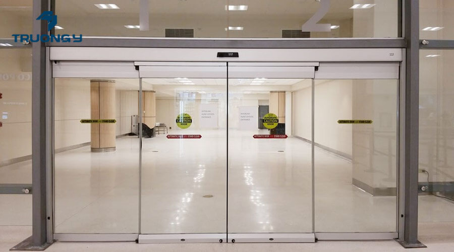 Cửa Kính Tự Động Giá Tốt - Lắp Đặt Uy Tín