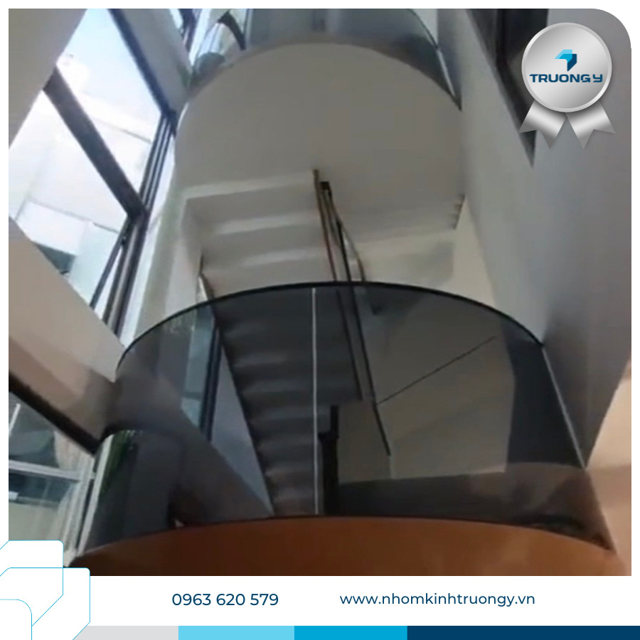 Cong Trinh Nha Anh Tuy