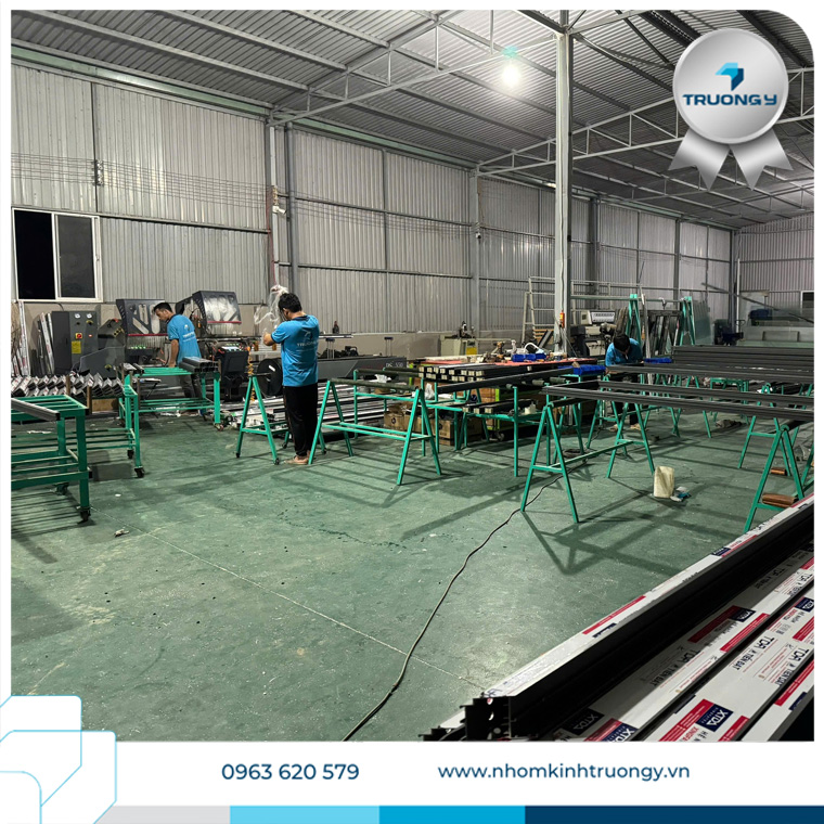 Nhom Kinh Truong Y 15